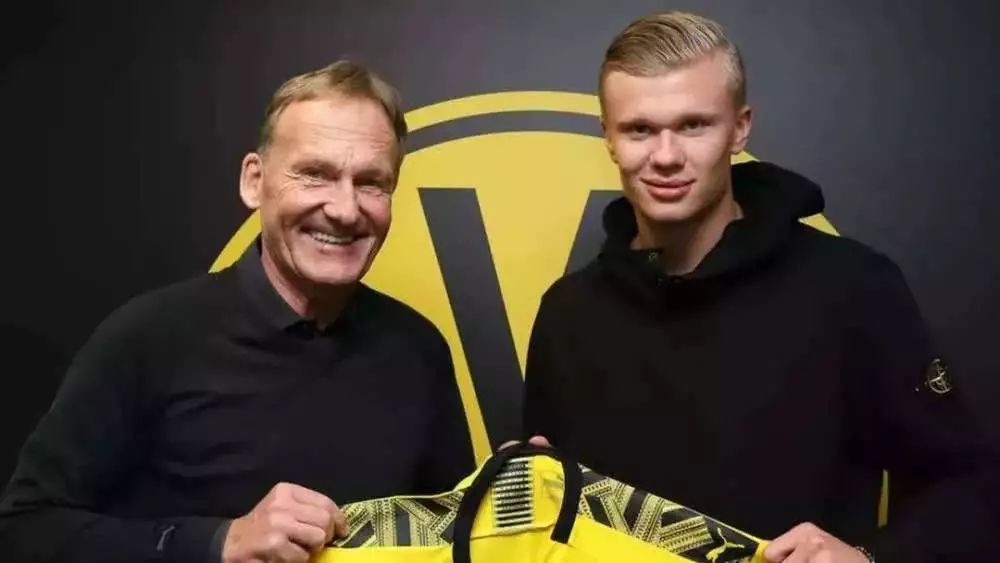 里夫斯：詹姆斯是历史级别的传球手，总在用最正确的方式打球（里夫斯：詹姆斯是联盟史上顶尖的传球手，始终以最正确方式打球）