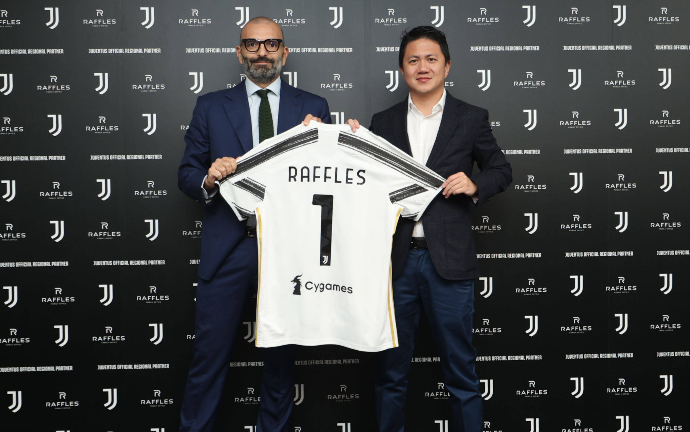 詹姆斯：生涯中所有对我打球方式的批评都很愚蠢，我不会改变（詹姆斯：生涯中针对我打法的批评都是无稽之谈，我不会改变）