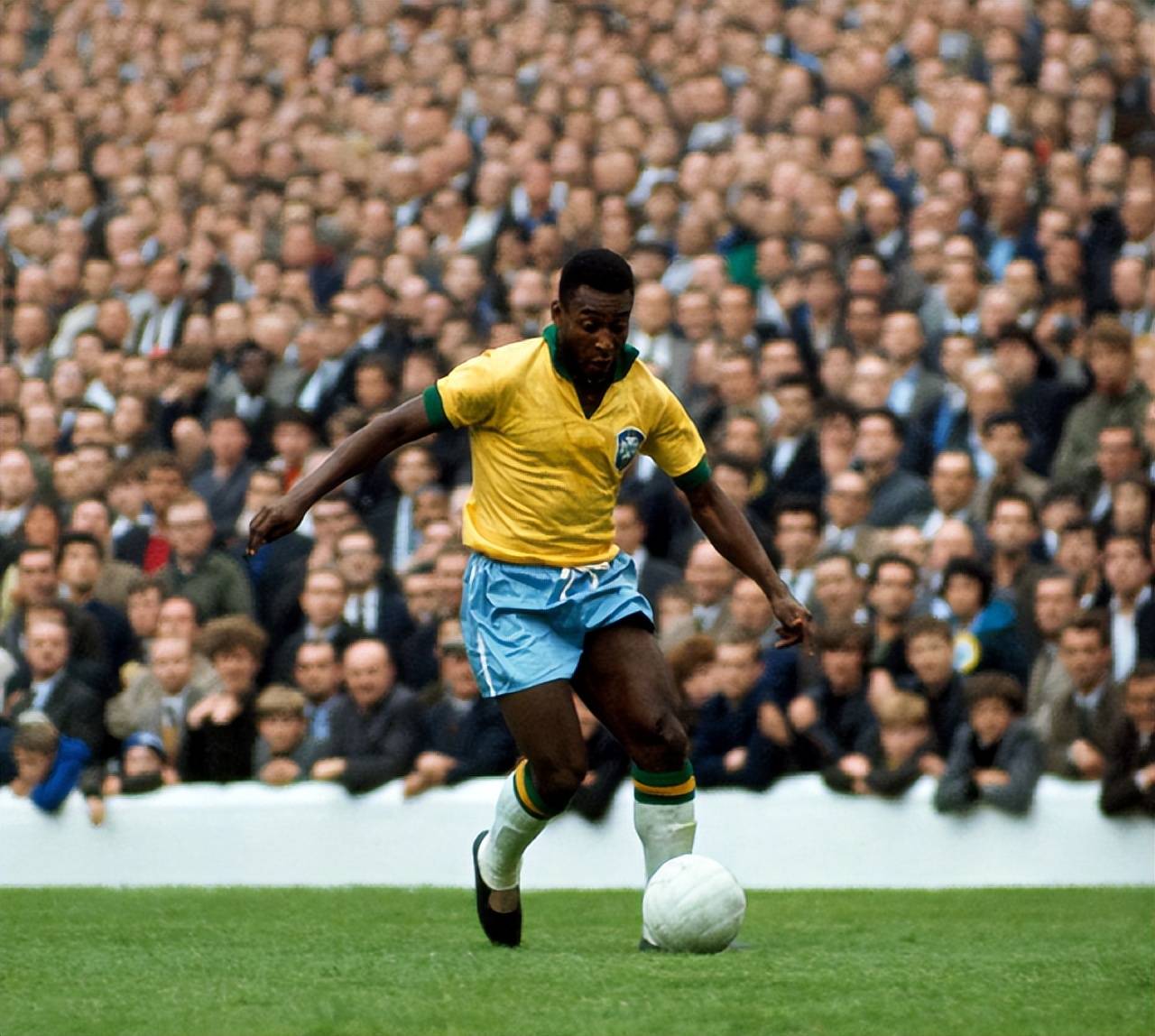 塞雷佐：我们至少要赢球才能继续留在欧足联，抱歉是欧冠（塞雷佐：至少赢球才能留在欧冠，刚才口误说成欧足联）